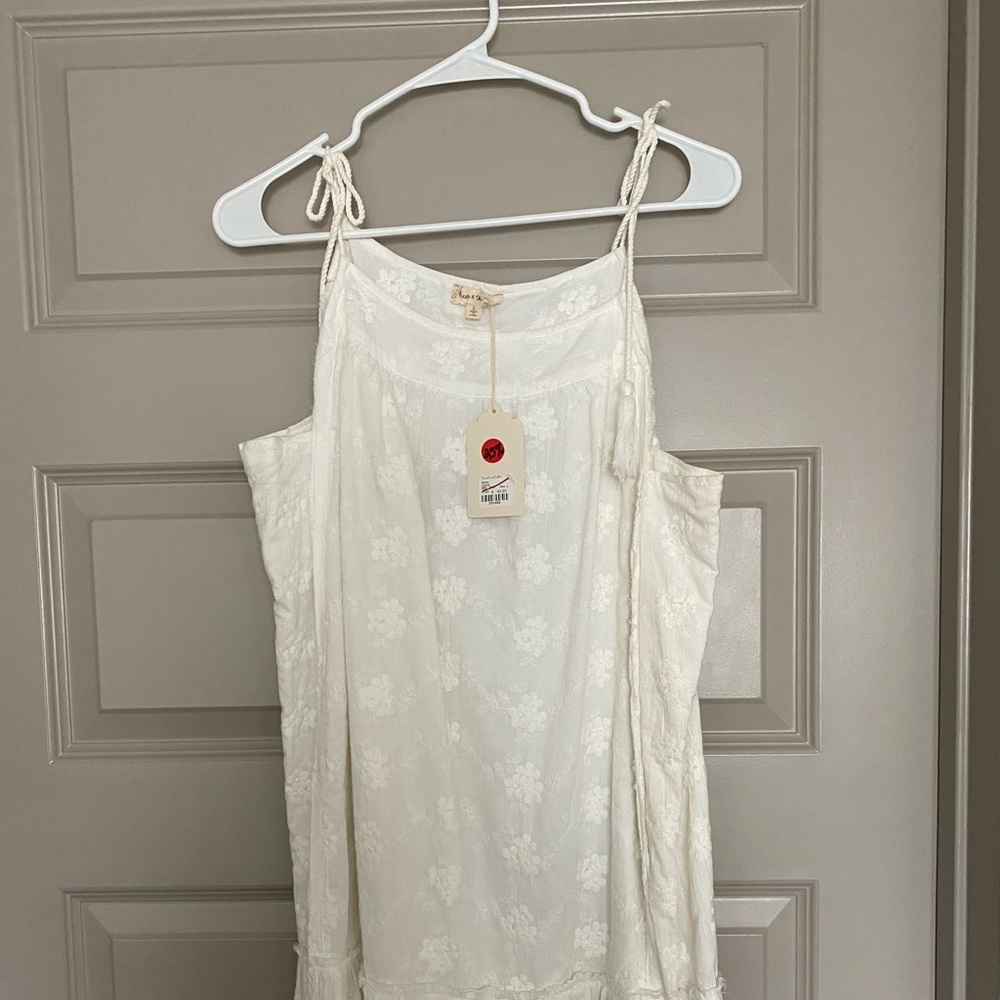 Floral dress w tassel ties